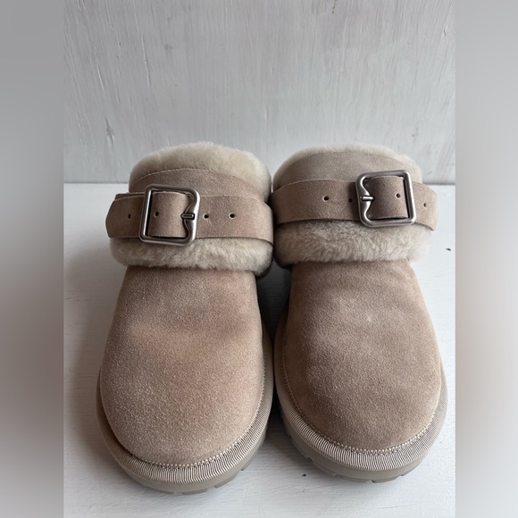 BURBERRY Snug Genuine Shearling Clog- Hunter Size 38 - Picture 7 of 13